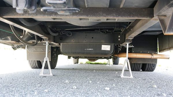 Camco Olympian Aluminum Stack Jacks, Stabilize, Position And Level Your RV, Trailer Or Camper, Can Support Up to 6,000 lbs, Extends 17" - 4 Pack 44560 - Image 3