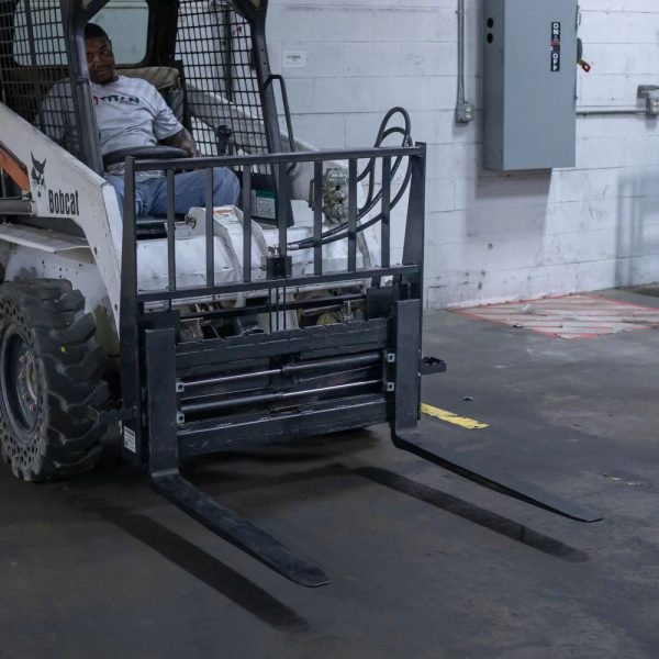 Titan Attachments Standard Series Adjustable Hydraulic Sliding Skid Steer Pallet Fork Attachment with 48in Fork Blades, 4,000 LB Capacity - Image 3