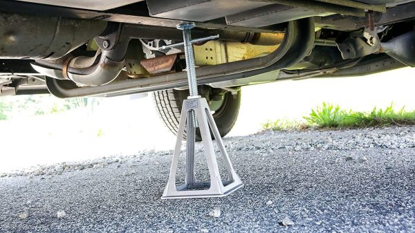 Camco Olympian Aluminum Stack Jacks, Stabilize, Position And Level Your RV, Trailer Or Camper, Can Support Up to 6,000 lbs, Extends 17" - 4 Pack 44560 - Image 4